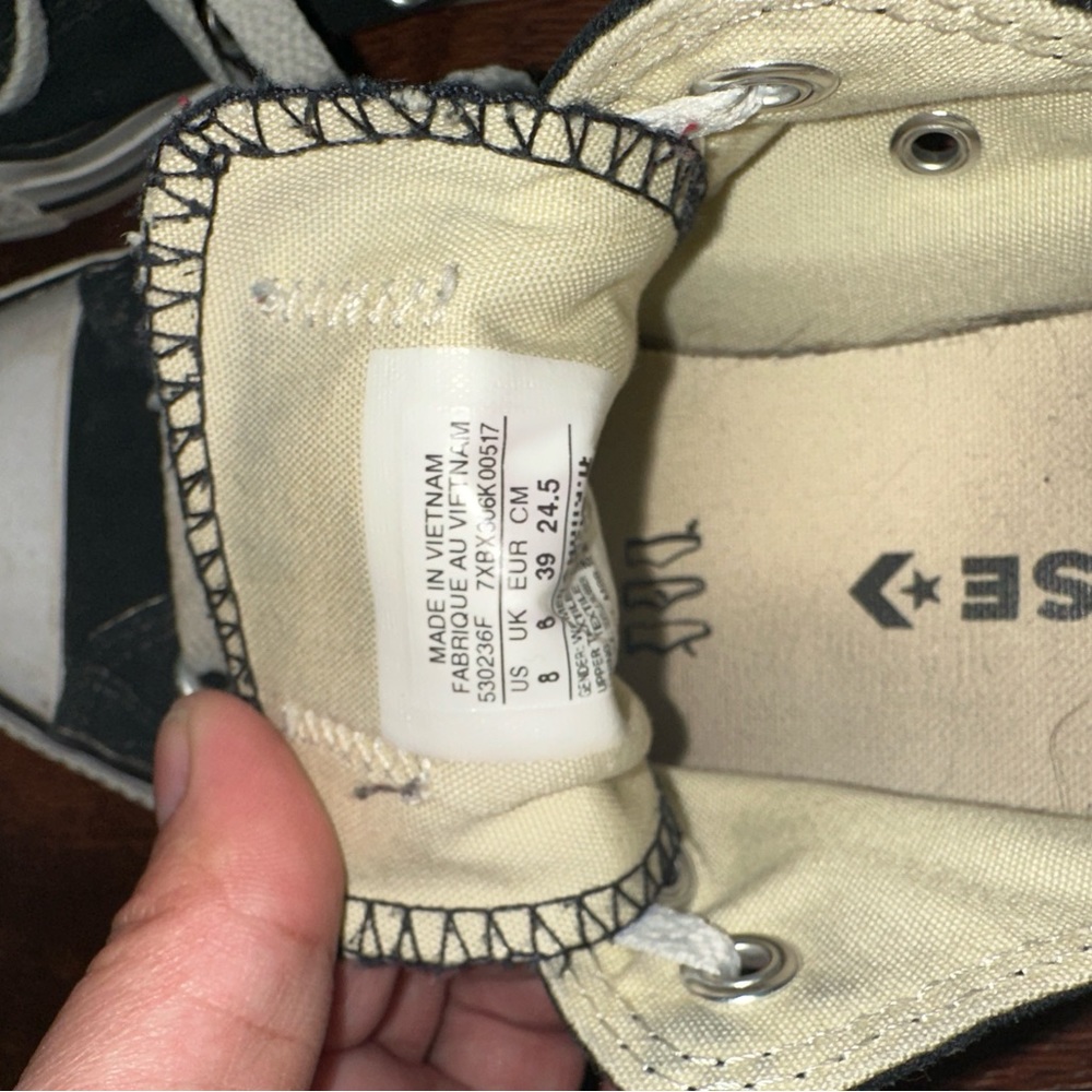 Women’s Converse sneakers with dual tongue size 8 - Picture 4 of 8
